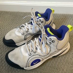 Nike Men’s Fly.By Mid-2 Basketball Shoes White Bold